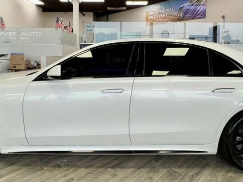 Used 2023 Mercedes-Benz S 500 4MATIC w/ AMG Line image 48
