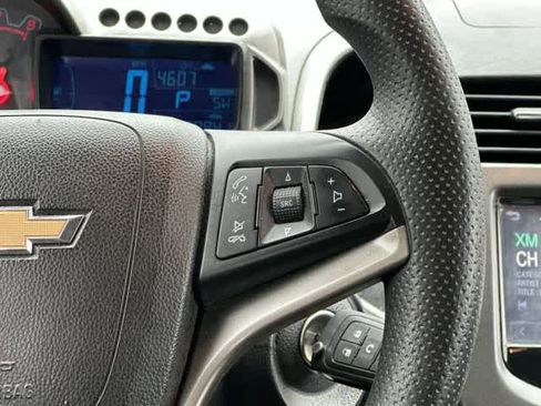 Used 2015 Chevrolet Sonic LT image 9