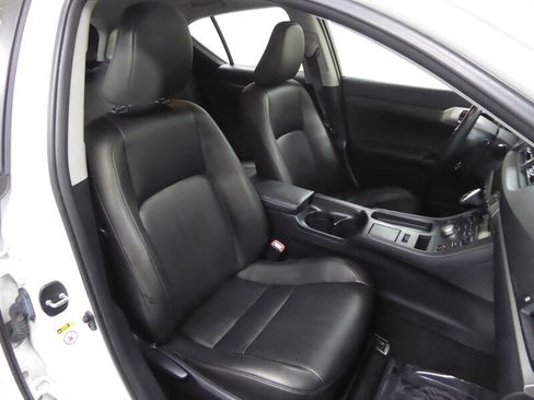 Used 2012 Lexus CT 200h Premium image 21