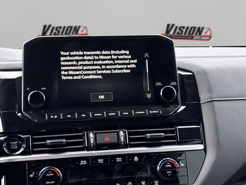 New 2025 Nissan Pathfinder SL image 14