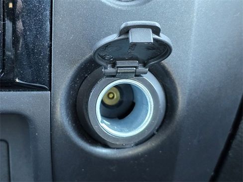 Used 2021 Nissan Titan PRO-4X w/ Pro-4x Utility Package image 28