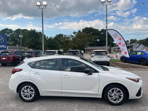 Used 2024 Subaru Impreza 2.0i AWD/4WD image 3
