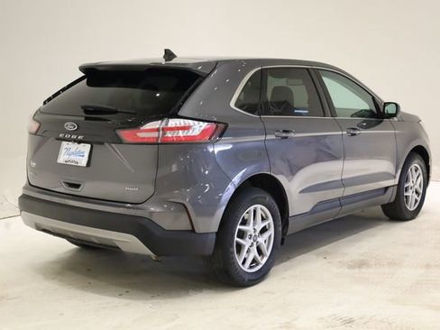 Used 2021 Ford Edge SEL w/ Cargo Accessory Package image 4