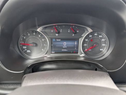 Used 2024 GMC Terrain SLE FWD image 16