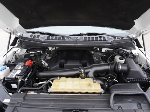 Used 2018 Ford F150 XLT w/ Equipment Group 302A Luxury AWD/4WD image 31