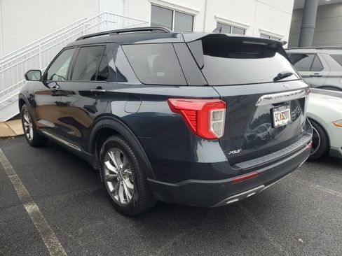 Used 2023 Ford Explorer XLT w/ Equipment Group 202A RWD image 5