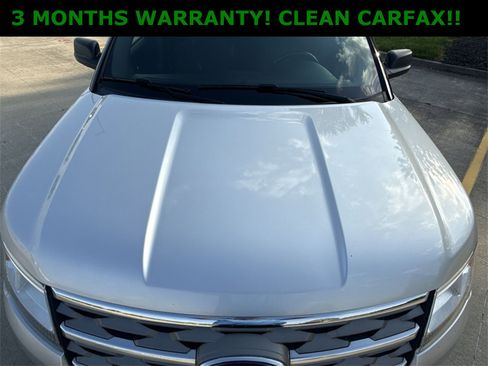 Used 2018 Ford Explorer XLT image 36