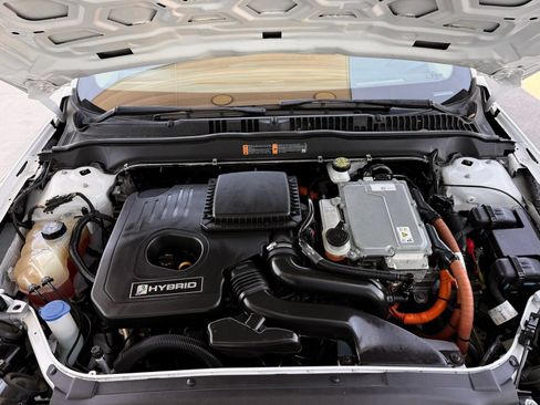 Used 2019 Ford Fusion SE FWD image 41