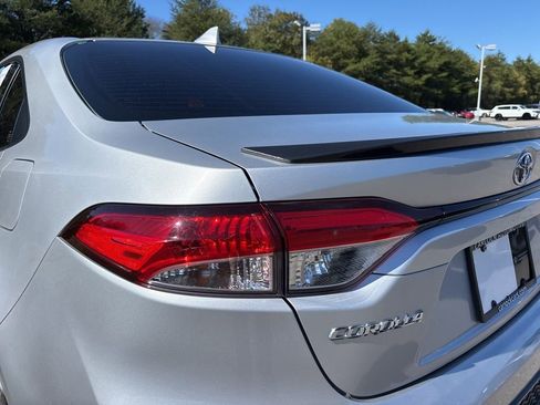 Used 2022 Toyota Corolla SE image 12