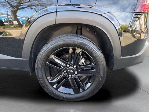 Used 2024 Chevrolet Trax ACTIV w/ Sunroof Package image 8