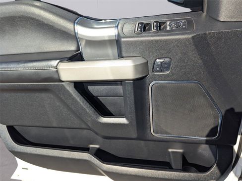 Used 2017 Ford F150 Lariat image 19