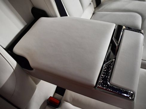 Certified 2024 Rolls-Royce Cullinan AWD/4WD image 29