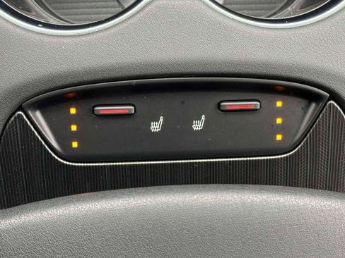 Certified 2023 Toyota Venza Nightshade image 31