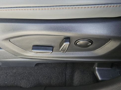 New 2025 Ford Explorer Active w/ Active Comfort Package image 26