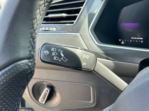 Certified 2023 Volkswagen Tiguan SE R-Line FWD image 26
