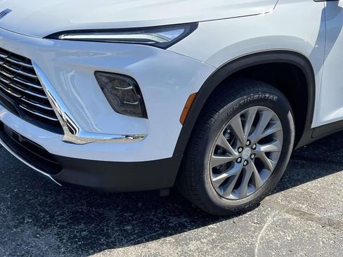 New 2026 Buick Enclave Preferred w/ Power Package image 9