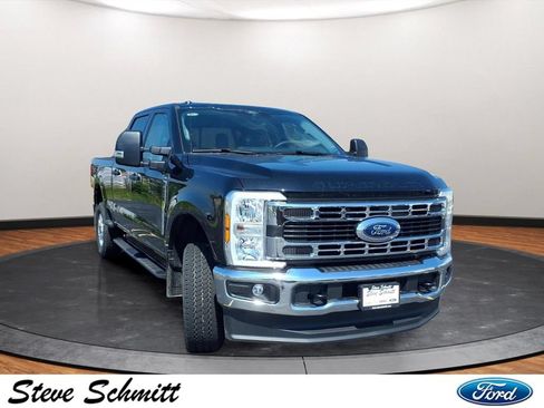 New 2026 Ford F250 XLT w/ FX4 Off-Road Package AWD/4WD image 25