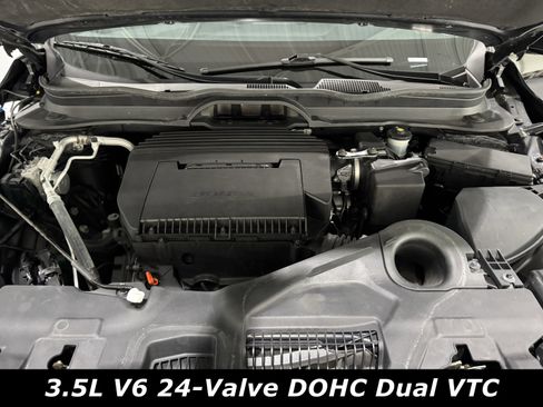 Used 2024 Honda Pilot TrailSport image 12