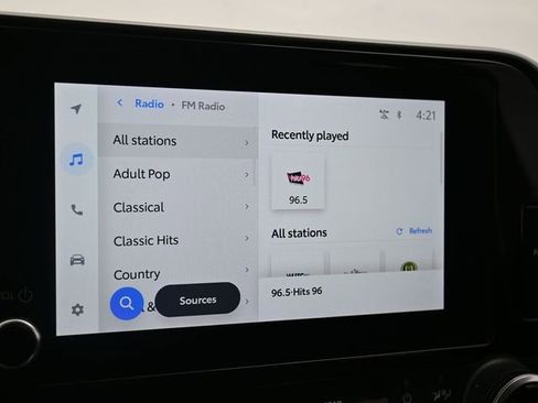 Used 2024 Toyota Highlander LE image 19