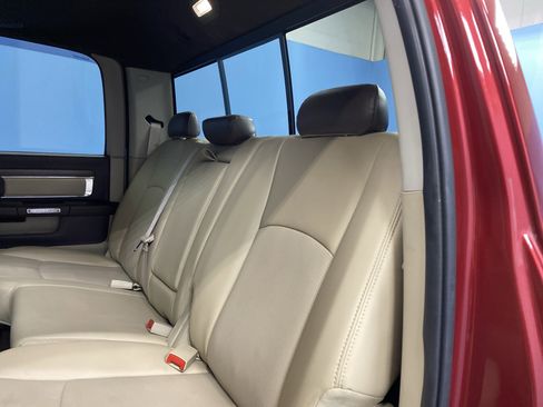 Used 2015 RAM 1500 Laramie w/ Convenience Group image 26