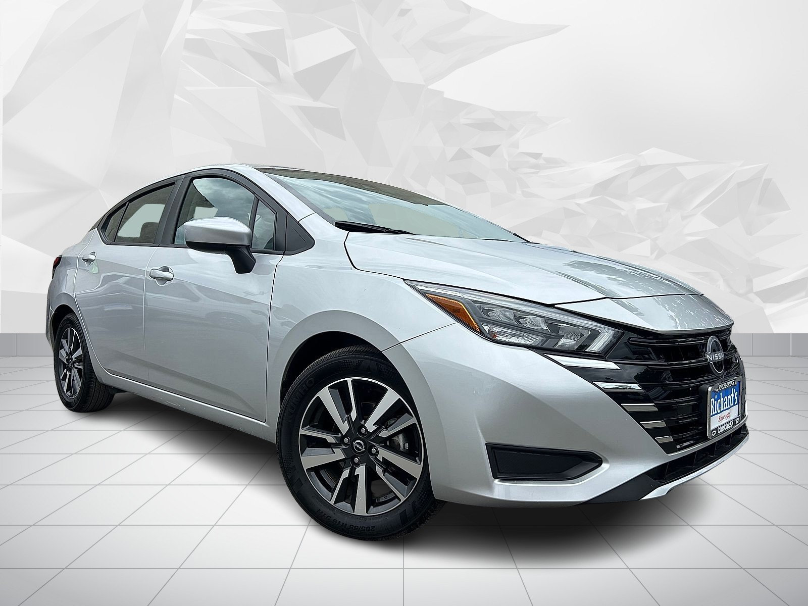 Used 2025 Nissan Versa SV FWD image 1