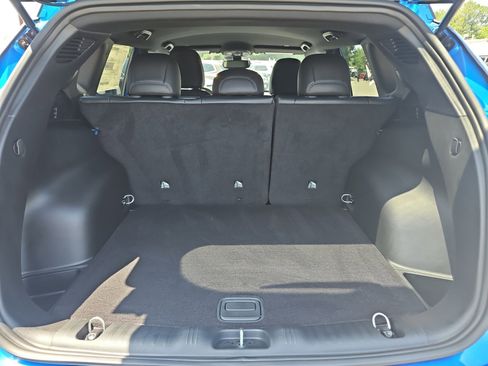 New 2025 Jeep Compass Limited image 19