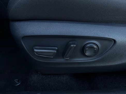 Used 2025 Toyota RAV4 XLE image 11