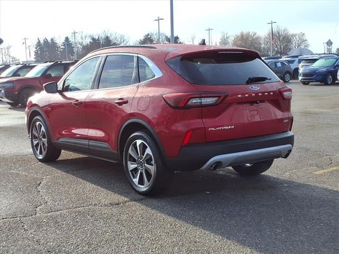 Used 2024 Ford Escape Platinum w/ Premium Technology Package image 5