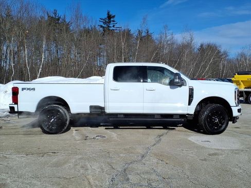 Used 2024 Ford F350 Lariat w/ Lariat Ultimate Package image 3