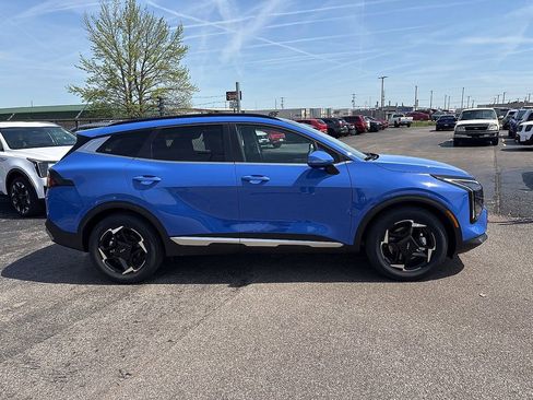New 2026 Kia Sportage EX FWD image 2