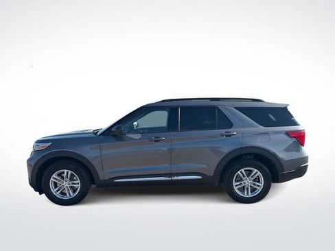 Certified 2023 Ford Explorer XLT w/ Equipment Group 202A AWD/4WD image 5