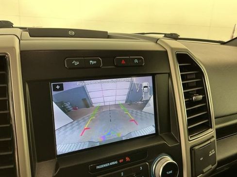 Used 2019 Ford F150 Lariat w/ Equipment Group 502A Luxury AWD/4WD image 22