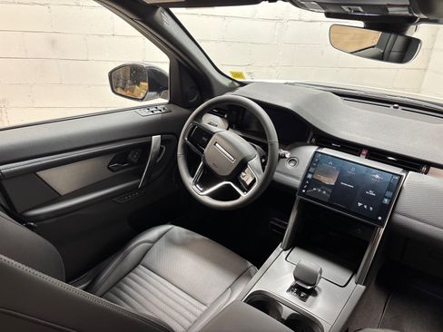 New 2026 Land Rover Discovery Sport Landmark AWD/4WD image 34
