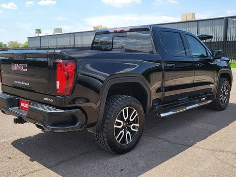 Used 2020 GMC Sierra 1500 AT4 w/ Technology Package AWD/4WD image 11
