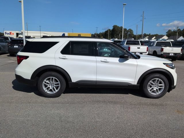 New 2027 Ford Explorer Active RWD image 3