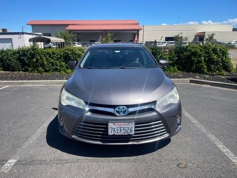 Used 2015 Toyota Camry LE FWD image 13