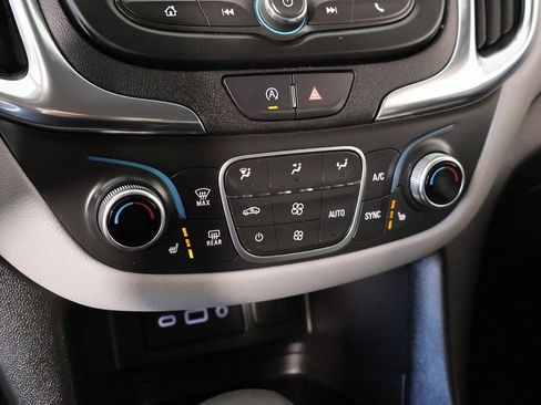 Used 2024 Chevrolet Equinox LT image 7