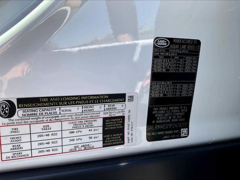 Used 2023 Land Rover Discovery HSE R-Dynamic image 34