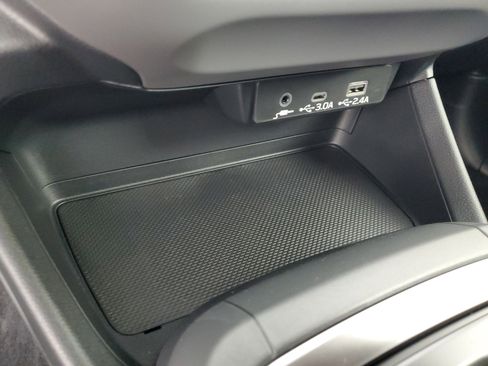 New 2025 Subaru Crosstrek 2.5i Premium image 18