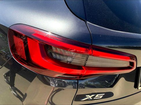 Used 2022 BMW X5 xDrive40i image 27