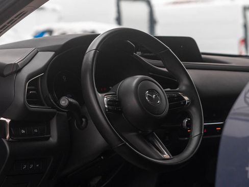 Used 2025 MAZDA CX-30 AWD 2.5 S w/ Preferred Package image 19