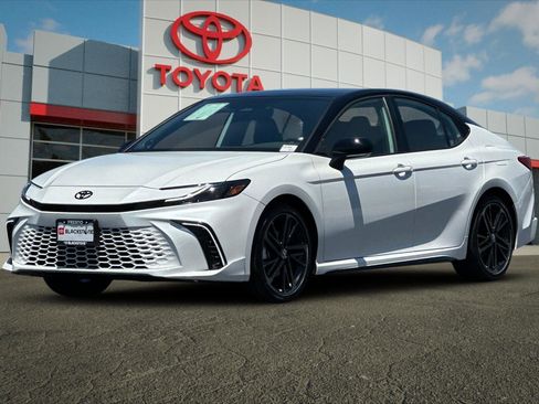 Certified 2026 Toyota Camry XSE w/ Premium Package FWD image 7