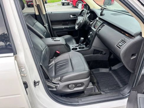 Used 2016 Ford Flex SEL w/ Equipment Group 202A AWD/4WD image 13