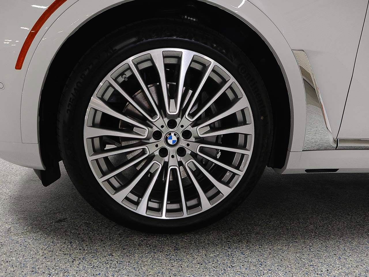 Used 2026 BMW X7 xDrive40i AWD/4WD image 5