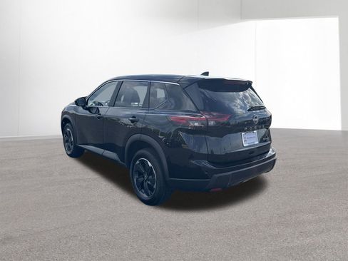 Used 2024 Nissan Rogue SV AWD/4WD image 6