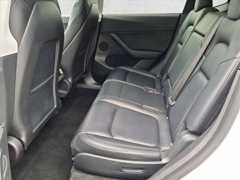 Used 2021 Tesla Model Y Long Range AWD/4WD image 20