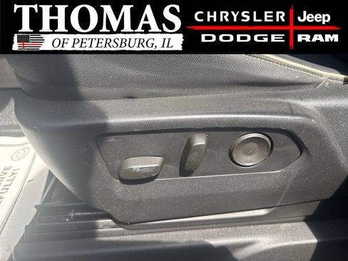 Used 2021 Chevrolet Tahoe Premier AWD/4WD image 15