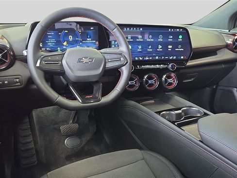 Used 2025 Chevrolet Blazer EV RS image 17