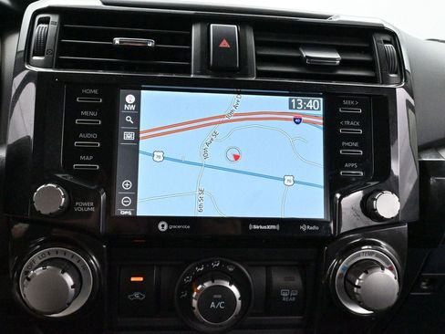 Used 2021 Toyota 4Runner TRD Off-Road Premium AWD/4WD image 23
