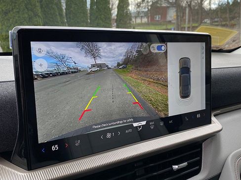 New 2026 Ford Explorer Active w/ Active Comfort Package image 24